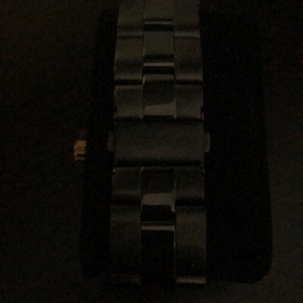 Watch - Picture 2 of 3
